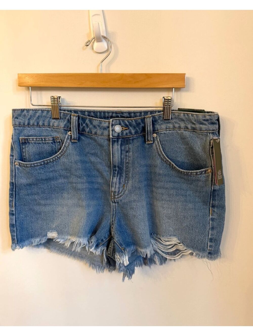 NWT Wild Fable Mid Rise Cutoff Denim Shorts Size 12